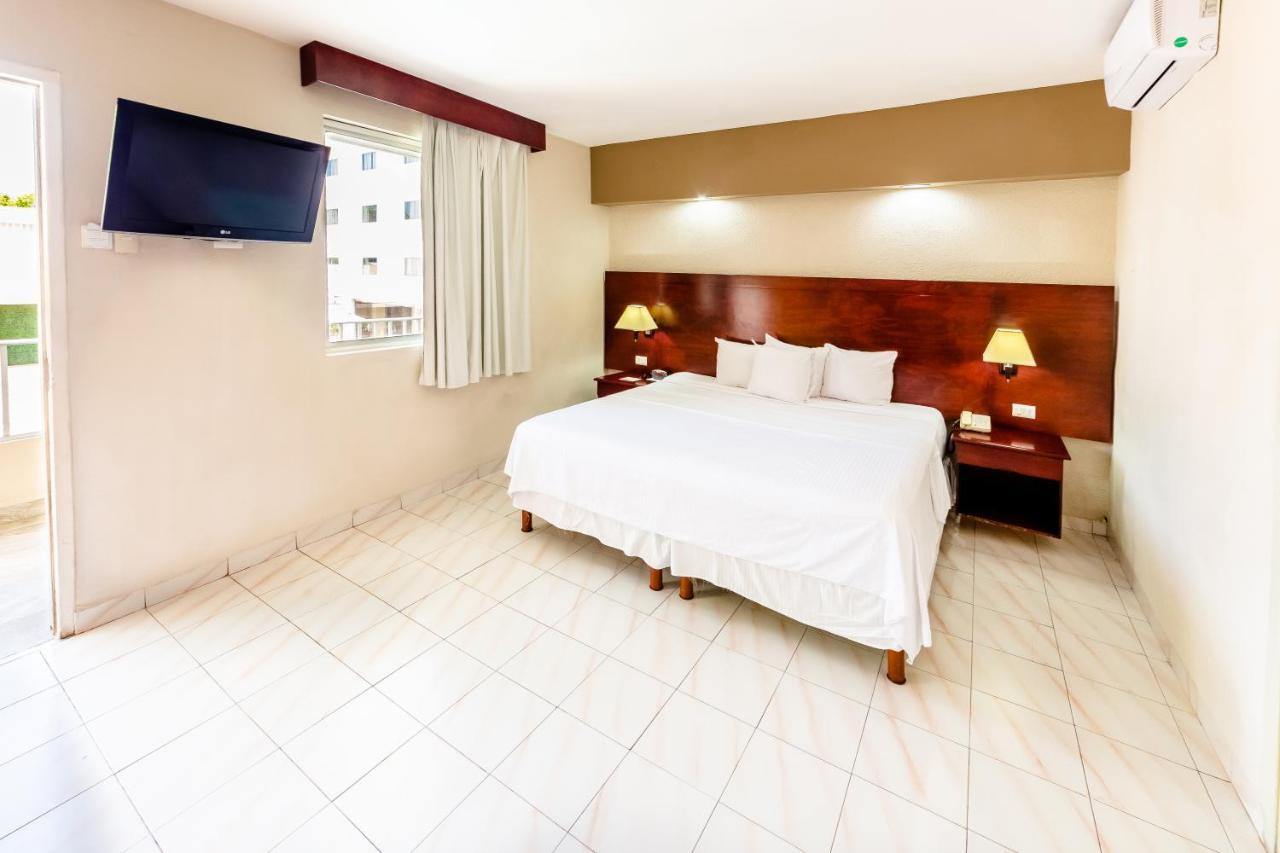 Hotel Maria Del Carmen Merida Ngoại thất bức ảnh