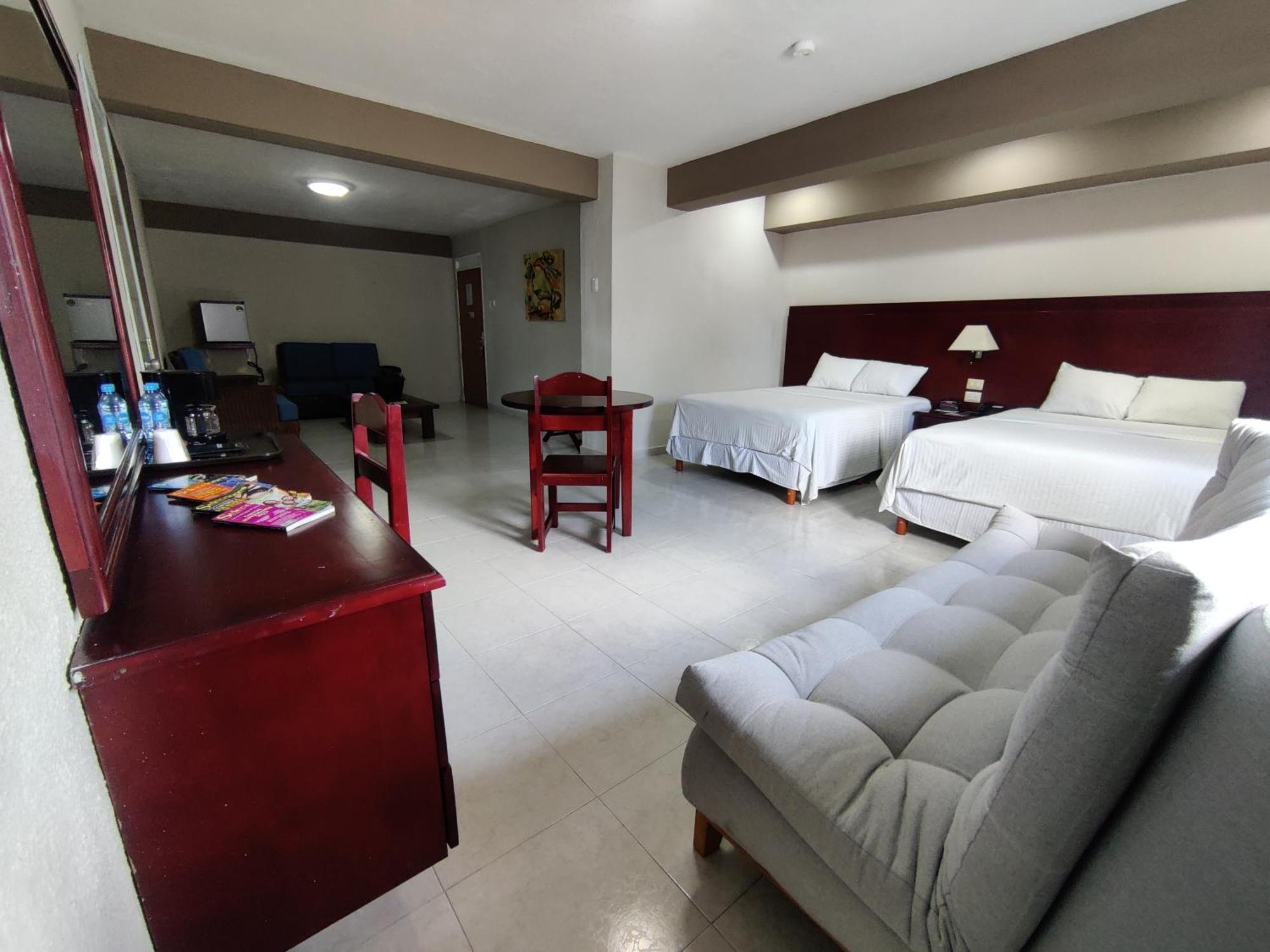 Hotel Maria Del Carmen Merida Ngoại thất bức ảnh